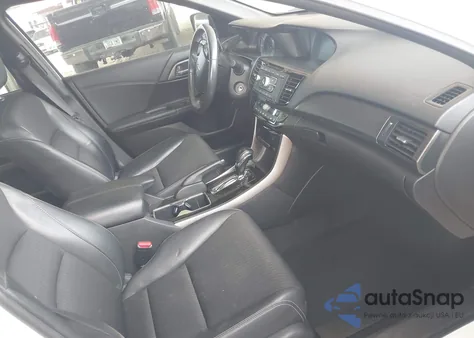 2017 Honda Accord Sport z USA, uszkodzony, nr VIN 1HGCR2F59HA046726